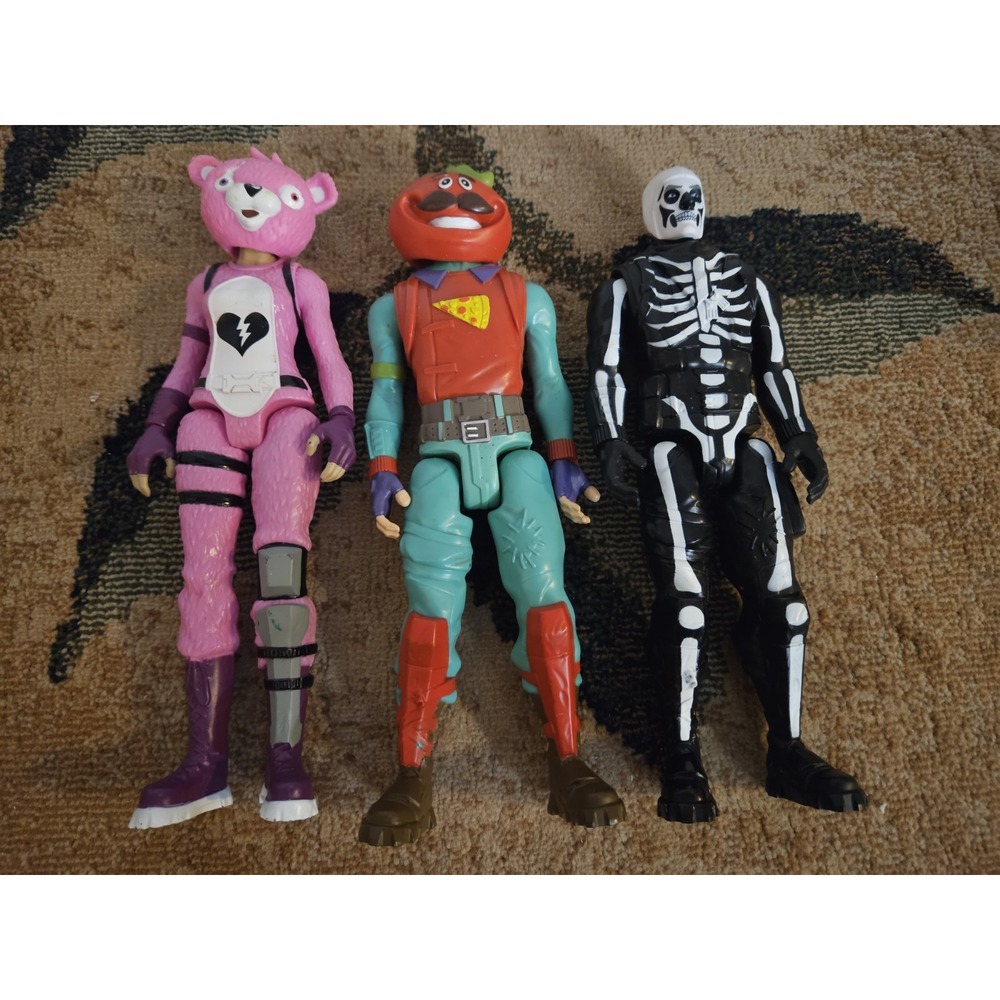 Fortnite  2019  Epic Games 12" Tomatohead Skull‎ Trooper Cuddle Team Leader